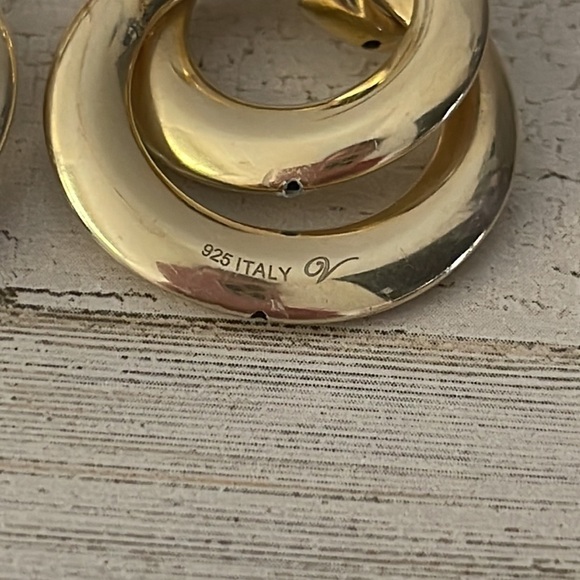 Gold Tone Door Knocker Stud Earrings. - Picture 4 of 5